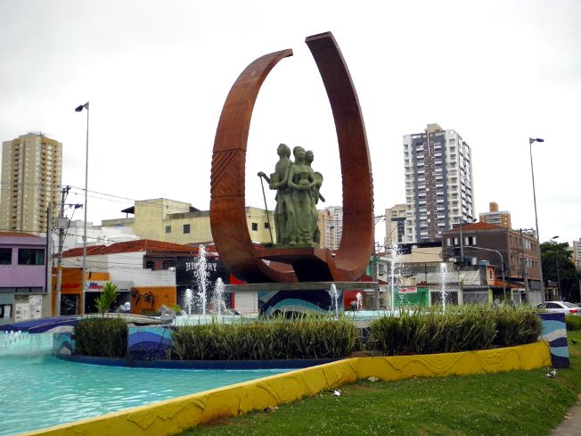 Obra do artista plastico Adélio Samo Sobrinho em homenagem ao imigrante sao-caetano-do-sul, homenagem-ao-imigrante, adelio-samo-sobrinho